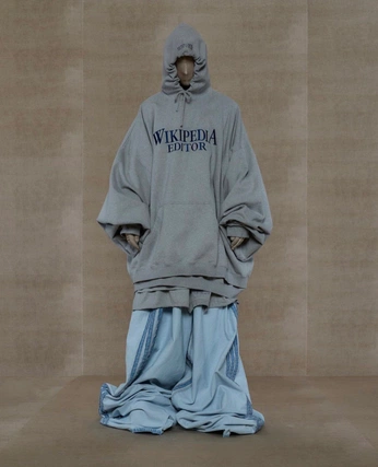 A cover of "Fashion" cluster. The owner is axxk47. The cluster consists of 6 elements.