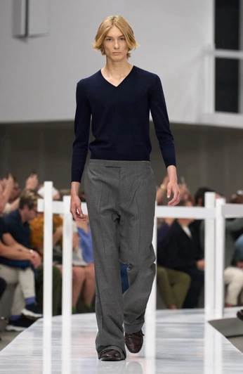 A cover of "Styling" cluster. The owner is garesai. The cluster consists of 59 elements.