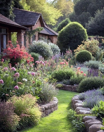 A cover of "Landscaping" cluster. The owner is voulucreative. The cluster consists of 11 elements.