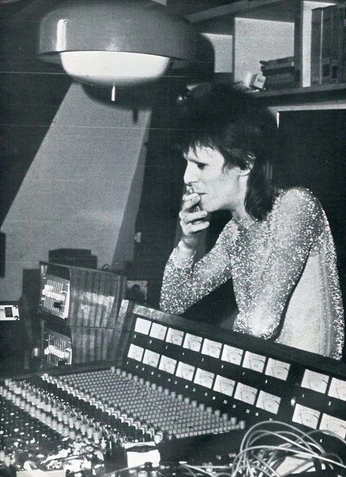 A cover of "🎼" cluster. The owner is noknownsource. The cluster consists of 27 elements.