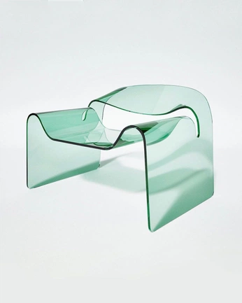 A cover of "Chairs onbdeck" cluster. The owner is kissesandfugs. The cluster consists of 16 elements.