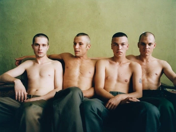 A cover of "Color" cluster. The owner is jongrace. The cluster consists of 2 elements.