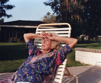 A cover of "9 - posing" cluster. The owner is cg.cigi. The cluster consists of 44 elements.