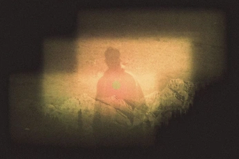 A cover of "L I G H T I N G" cluster. The owner is starclown. The cluster consists of 14 elements.