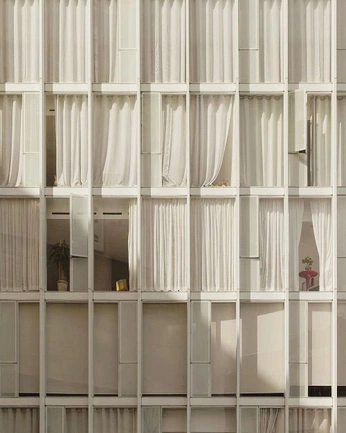 A cover of "façade" cluster. The owner is alisssse. The cluster consists of 1 element.