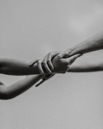 A cover of "l'inconnue" cluster. The owner is eternlsunshinee. The cluster consists of 9 elements.