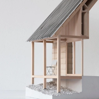 A cover of "Miniatured" cluster. The owner is halfinchscale. The cluster consists of 2 elements.