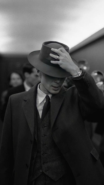 A cover of "thomas<3" cluster. The owner is soulkiss. The cluster consists of 28 elements.