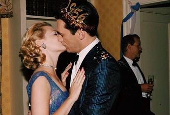 A cover of "TV" cluster. The owner is pirichi. The cluster consists of 5 elements.