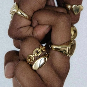 A cover of "jewlery" cluster. The owner is besa. The cluster consists of 52 elements.