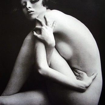 A cover of "Human body references" cluster. The owner is rustyrailways. The cluster description is "!!CW: partial nudity, nudity!! Part 1 of my anatomy related clusters". The cluster consists of 189 elements.