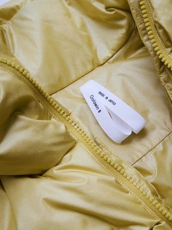 A cover of "Yellow" cluster. The owner is lancelotlove. The cluster consists of 5 elements.