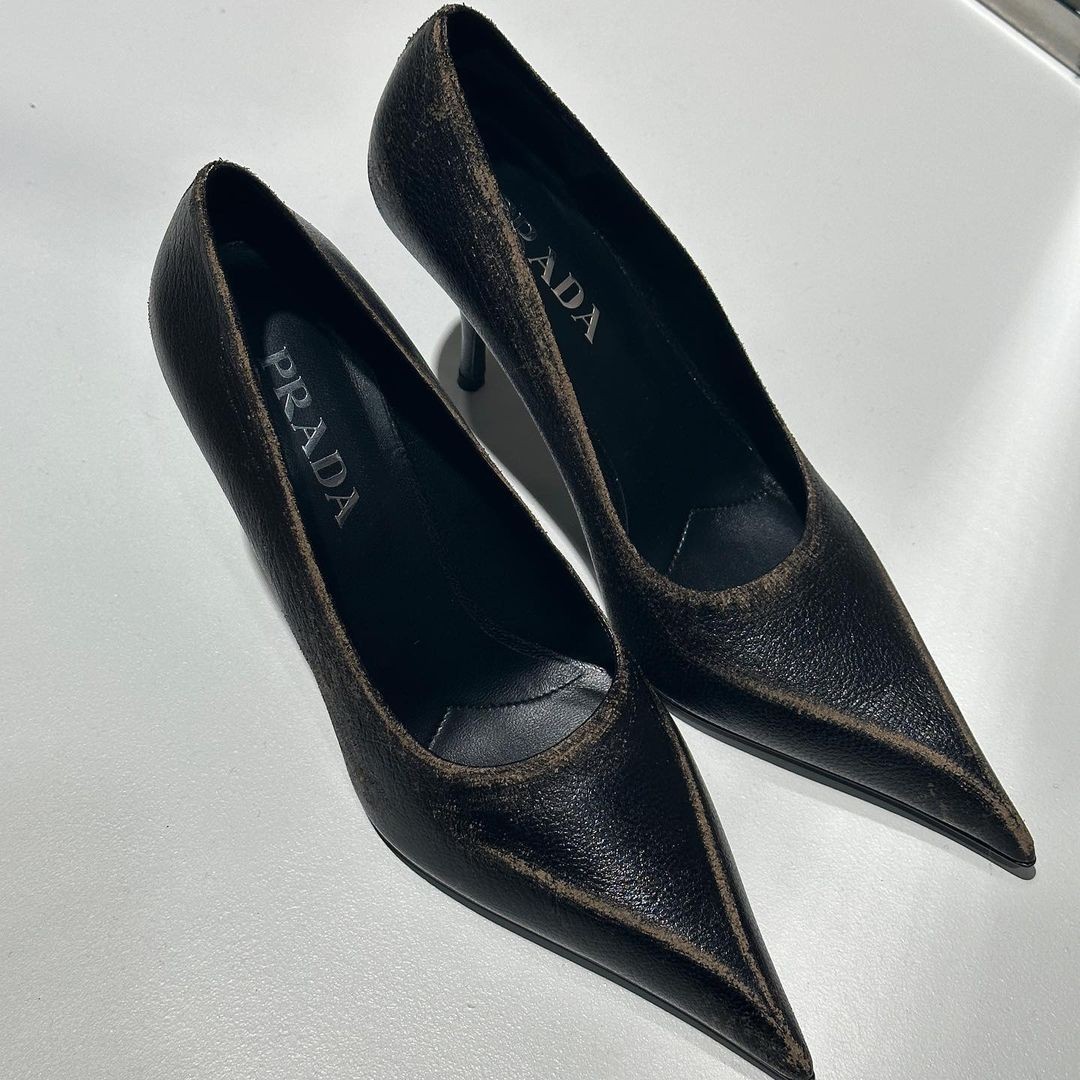 An Instagram carousel post added by colindancel on Feb 16, 2024. The author is @georgie_threads.