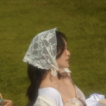 A cover of "bebz love" cluster. The owner is houseofmasa. The cluster consists of 15 elements.