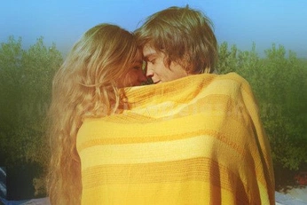 A cover of "algonquin summers" cluster. The owner is frankiessurf. The cluster consists of 4 elements.