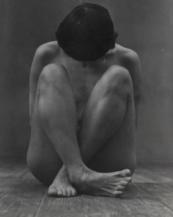 A cover of "Body" cluster. The owner is lilicosmic. The cluster consists of 82 elements.