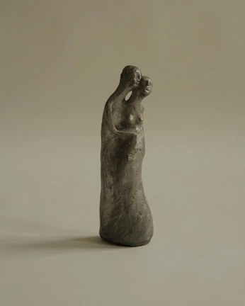 A cover of "statue" cluster. The owner is wamela. The cluster consists of 3 elements.