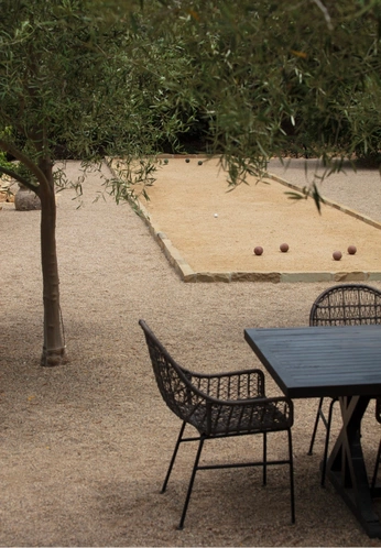 A cover of "Jardin" cluster. The owner is artbylorraine. The cluster consists of 17 elements.