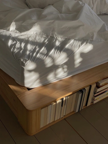 A cover of "Room inspo" cluster. The owner is mia.rey. The cluster consists of 8 elements.