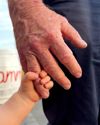 A cover of "Festival" cluster. The owner is finn227. The cluster consists of 8 elements.