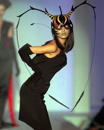 A cover of "Beetle" cluster. The owner is falens. The cluster consists of 3 elements.