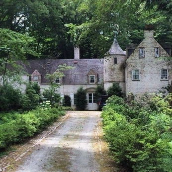 A cover of "england" cluster. The owner is nalii. The cluster consists of 7 elements.