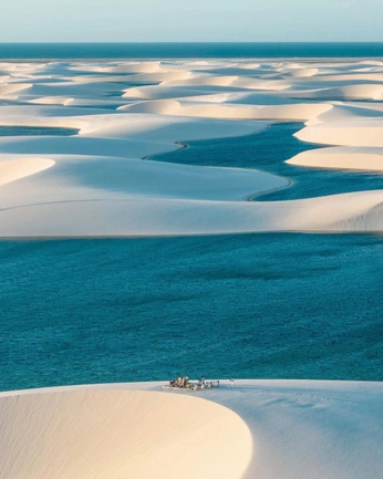 A cover of "Lumière" cluster. The owner is margauxplg. The cluster consists of 9 elements.