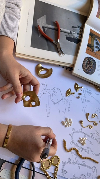 A cover of "Nour Brand" cluster. The owner is mimoz. The cluster consists of 19 elements.