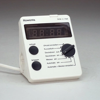 A cover of "A Glance to the Past" cluster. The owner is albieprandi. The cluster consists of 2 elements.