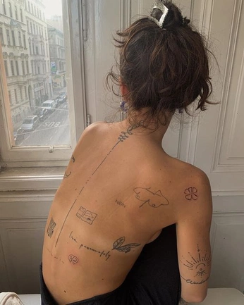 A cover of "tattoo" cluster. The owner is lizaaloven. The cluster consists of 18 elements.