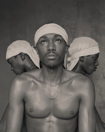 A cover of "photography" cluster. The owner is githongo. The cluster consists of 4 elements.