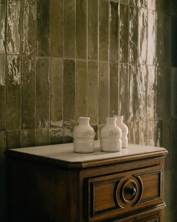 A cover of "Tiles" cluster. The owner is erwann1304. The cluster consists of 5 elements.