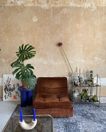 A cover of "interiors i applaud at" cluster. The owner is heyhana. The cluster consists of 3 elements.