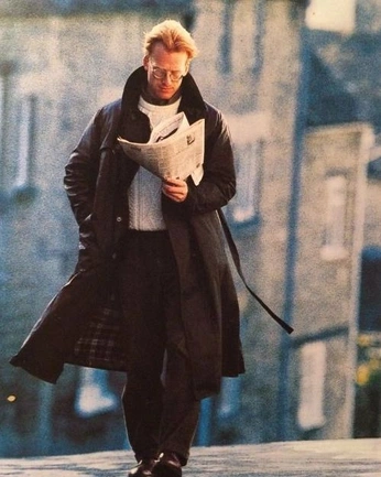 A cover of "Attire" cluster. The owner is georged. The cluster consists of 18 elements.