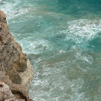 A cover of "West" cluster. The owner is sophia4444. The cluster description is "Travelling West in the Great Southern Land". The cluster consists of 67 elements.