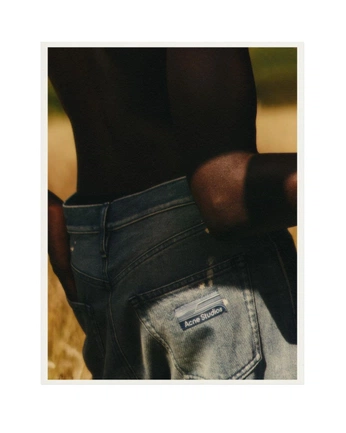 A cover of "Photography" cluster. The owner is itslondonramirez. The cluster consists of 217 elements.