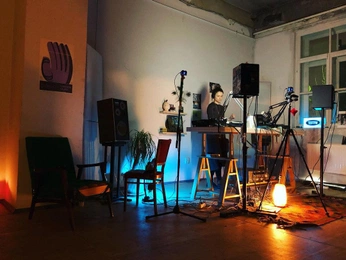 A cover of "Escenografia" cluster. The owner is 0800barber. The cluster consists of 15 elements.