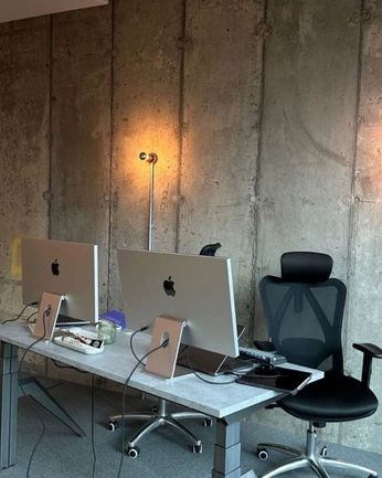 A cover of "interiority" cluster. The owner is bence.tiff. The cluster consists of 6 elements.