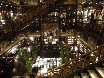 A cover of "randoms" cluster. The owner is juli4. The cluster consists of 4 elements.