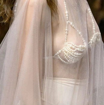 A cover of "CLAY-BEADS + CHARMS" cluster. The owner is bigred. The cluster consists of 1 element.