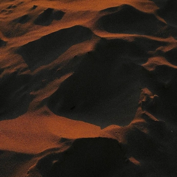 A cover of "PROFUNDO" cluster. The owner is blanchedegris. The cluster consists of 49 elements.