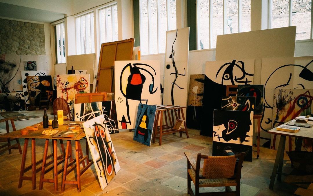 Positioning and Presenting Oil Paintings for Maximum Effect