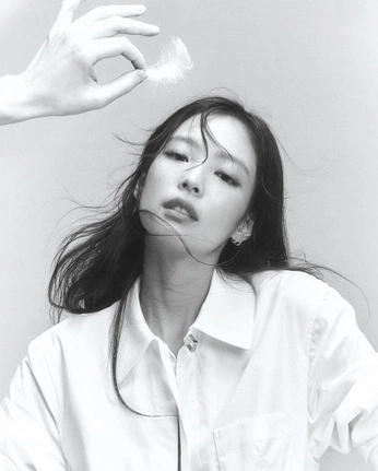 A cover of "Perfection" cluster. The owner is cookiefraise. The cluster consists of 18 elements.