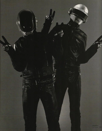 A cover of "Daft Punk" cluster. The owner is seiltheyunger. The cluster consists of 4 elements.