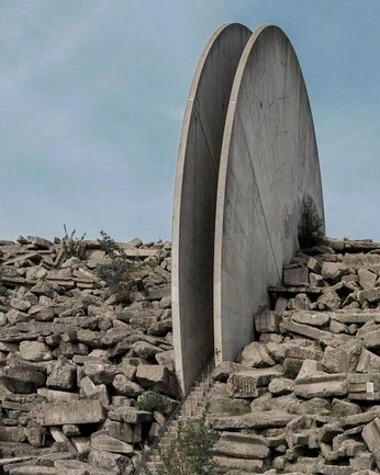 A cover of "brutalism" cluster. The owner is manuelc. The cluster consists of 7 elements.