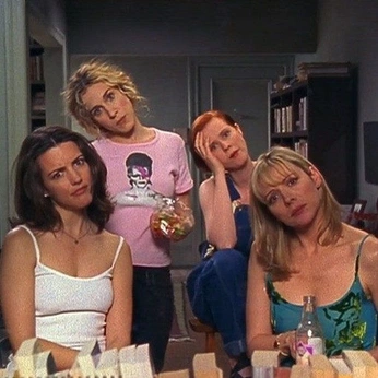 A cover of "Dubai habibi" cluster. The owner is valerrriie. The cluster consists of 5 elements.