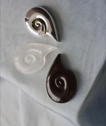 A cover of "leggero" cluster. The owner is domizianalip. The cluster consists of 70 elements.