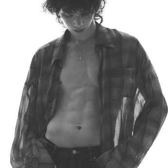 A cover of "Guy Refs" cluster. The owner is zekehimberry95. The cluster consists of 259 elements.