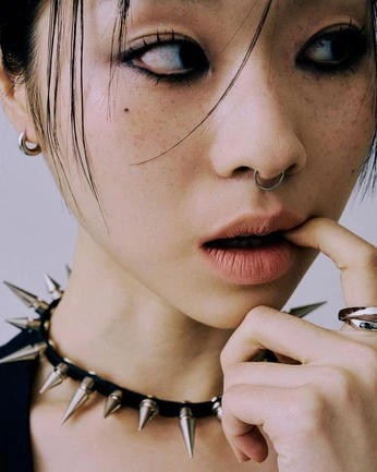 A cover of "NANA Inspired shoot" cluster. The owner is crownickels. The cluster consists of 9 elements.