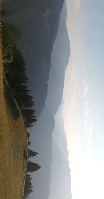 A cover of "Mtn<3" cluster. The owner is marinacherry. The cluster consists of 9 elements.